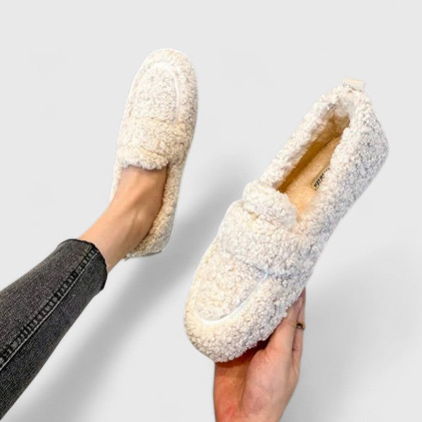 Velura™ | Warme Slipper mit elegantem Design