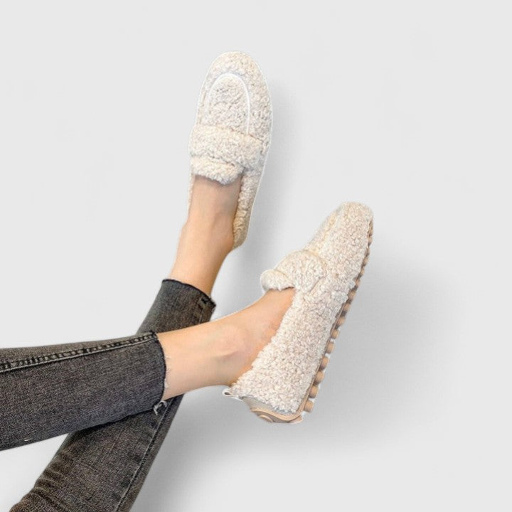 Velura™ | Warme Slipper mit elegantem Design